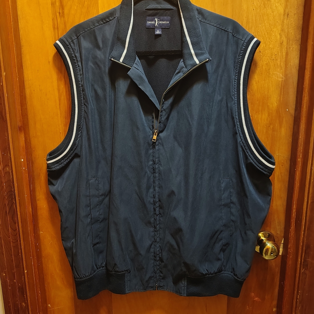 Daniel Cremieux Navy Blue Vest